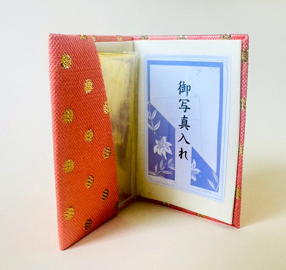 手帳型遺毛ケース（3色展開）